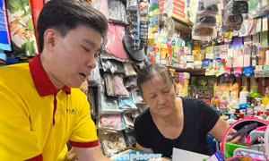 Tiểu thương ‘tròn mắt’ kê khai thuế bằng… giọng nói