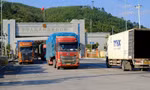 Hàng hóa xuất nhập khẩu với Trung Quốc qua các cửa khẩu thuộc tỉnh Lạng Sơn tăng cao. Ảnh: H.N.