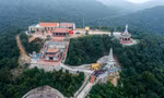 Toàn cảnh ngôi chùa trên hòn đảo tiền tiêu ở Quảng Ninh