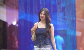 Phố bích họa Phùng Hưng khoác áo mới