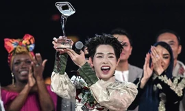 Đức Phúc sử dụng tiền thưởng 9 tỷ đồng thế nào?