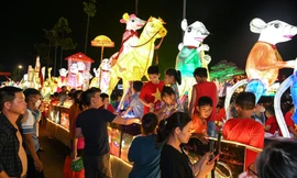 Lễ hội đèn lồng Tuyên Quang - Ánh sáng tuổi thơ từ bàn tay cộng đồng