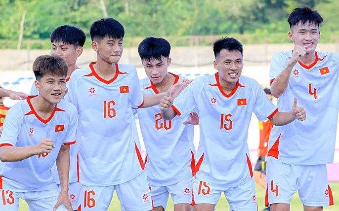 U17 Việt Nam thắng như đi dạo