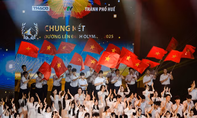 Điểm cầu Huế nóng lên từng giờ trước Chung kết Olympia 2025