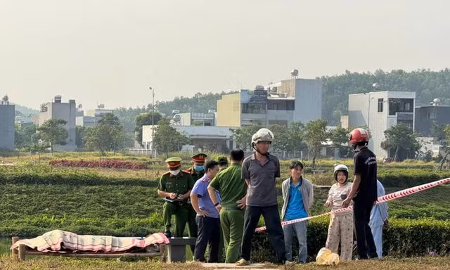 Phát hiện thi thể bé gái 15 tuổi tử vong dưới hồ sinh thái khu dân cư ở Quảng Ngãi