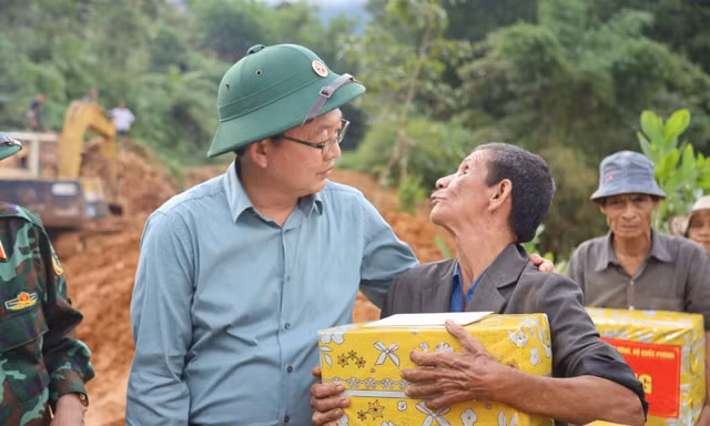 Phó Thủ tướng Hồ Quốc Dũng: Tuyệt đối không để ai thiếu đói