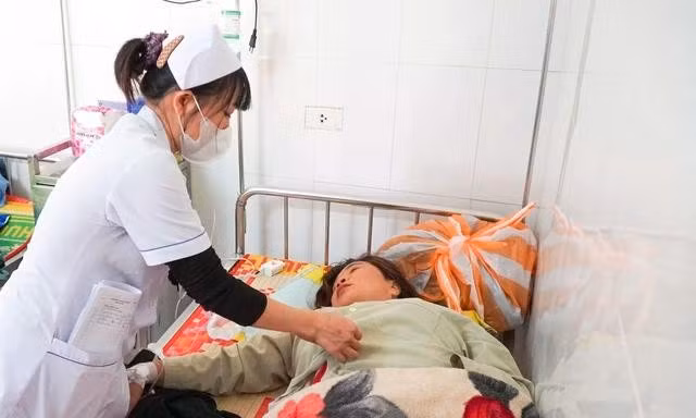 Cục An toàn thực phẩm yêu cầu điều tra vụ ngộ độc tập thể tại Quảng Ngãi