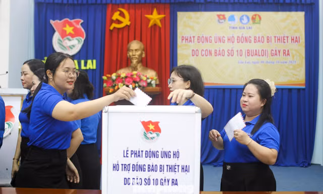 Tuổi trẻ Gia Lai chung tay ủng hộ đồng bào bị thiệt hại do bão số 10