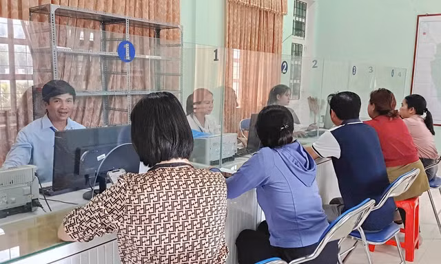 Gia Lai tăng cường công chức, viên chức về các xã, phường