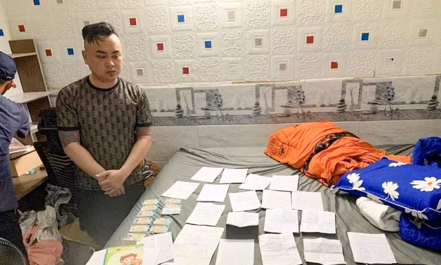 Triệt phá đường dây tín dụng đen tại Đà Nẵng, thu giữ nhiều giấy vay tiền, sổ đỏ
