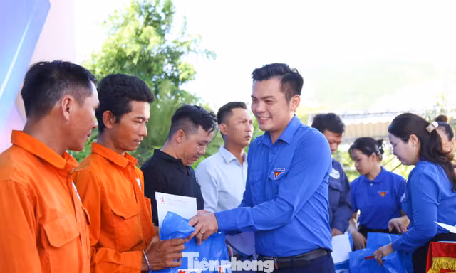 Thanh niên công nhân lan tỏa năng lượng tích cực