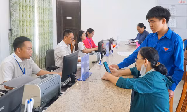 Dân cần, cơ quan phục vụ: Huế tính mở hành chính sáng thứ Bảy