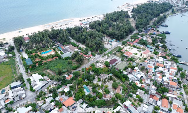 Bí ẩn ngôi thành cổ nằm ven biển và đầm phá ở Huế