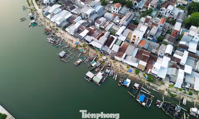 Nhếch nhác ‘xóm vạn đò’ mới giữa nội đô Huế