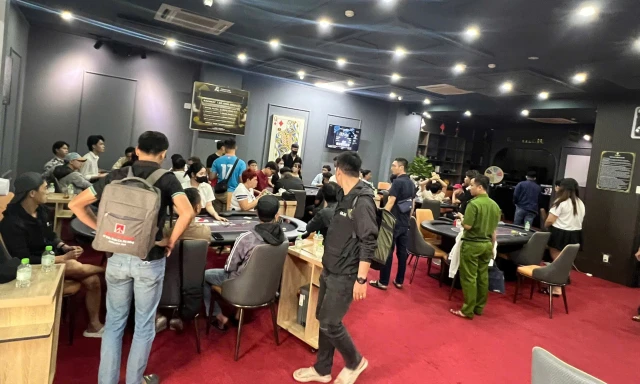 Đà Nẵng triệt phá câu lạc bộ poker tổ chức đánh bạc trái phép