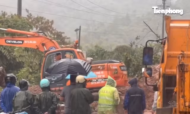 Đà Nẵng: Loạt điểm sạt lở trên đường Hồ Chí Minh chưa thể khắc phục 