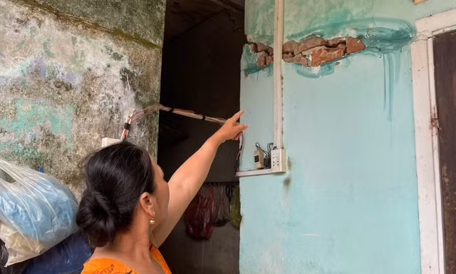 Nhà dân Đà Nẵng nứt nẻ do quá trình thi công đường cao tốc