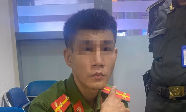 Giả danh công an vào sân bay Đà Nẵng 'có việc một tý'