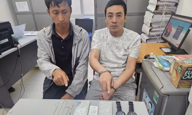 Thua cờ bạc, hai đối tượng người nước ngoài đột nhập nhà dân trộm tài sản