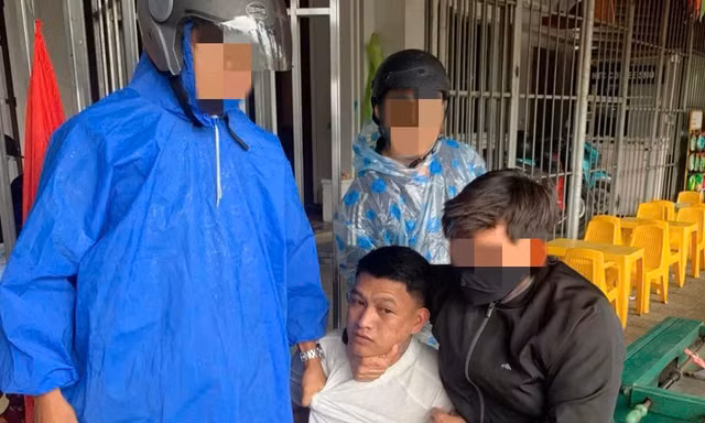 Bắt nghi phạm siết cổ, bịt miệng người phụ nữ giữa đồng vắng để cướp vàng