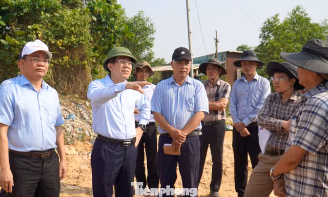 Đà Nẵng kêu gọi người dân chia sẻ áp lực rác thải 