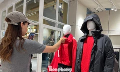 Áo khoác, khăn ấm đắt hàng ngày TPHCM chuyển lạnh