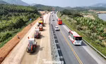 Toàn cảnh công trường mở rộng cao tốc Nội Bài – Lào Cai sau kỳ nghỉ Tết