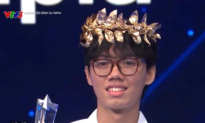 Nam sinh Phổ thông Năng khiếu giành vòng nguyệt quế cuộc thi Tuần Olympia 26
