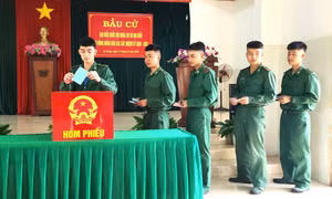 Đắk Lắk: Những lá phiếu nơi biên giới gửi trọn niềm tin của người lính