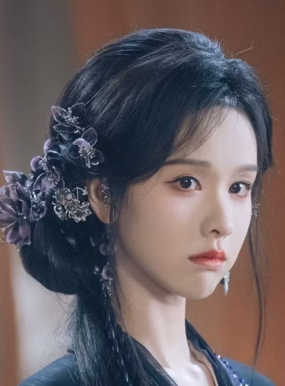 Nguyệt Lân Ỷ Kỷ: Khán giả năn nỉ Trần Đô Linh diễn gì cũng được miễn không khóc