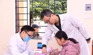 Bộ Y tế khởi động lộ trình miễn viện phí toàn dân