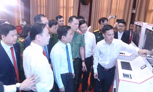 Thanh Hóa thí điểm Kiosk thông minh, làm thủ tục hành chính trong vài phút