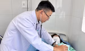 Bộ Y tế: Khẩn trương điều tra vụ 84 người nhập viện sau ăn bánh mì ở Lâm Đồng