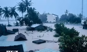 Sẵn sàng dùng trực thăng di dân khỏi vùng nguy hiểm ở Đắk Lắk