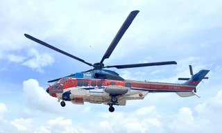 Tổ cấp cứu đường không cùng trực thăng giành sự sống cho ngư dân gặp nạn