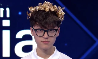 Nam sinh từ cuối đoàn đua tăng tốc tuyệt đối, ngược dòng giành vòng nguyệt quế Olympia