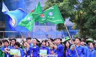 Chiến sĩ Mùa hè xanh Thủ đô tỏa về thôn bản dựng công trình, phủ tri thức số