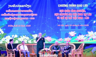 Tình hữu nghị vĩ đại, đoàn kết đặc biệt Việt Nam - Lào 'không kẻ thù nào có thể phá vỡ'