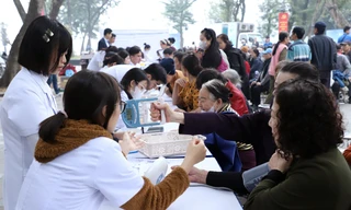 Hơn 1.000 người cao tuổi Thủ đô được tư vấn, chăm sóc sức khỏe miễn phí