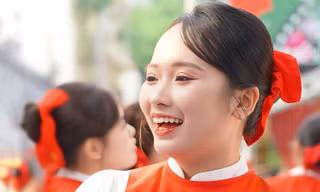 Từ bước ngoặt lo lắng đến hành trình rực rỡ của nữ sinh 2K4