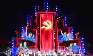 'Hà Nội - Khí phách ngàn năm, vươn mình toả sáng' hiệu triệu thế trẻ cống hiến