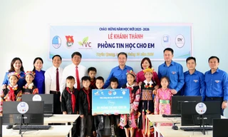 Bí thư T.Ư Đoàn Nguyễn Tường Lâm dự khai giảng ở ngôi trường địa đầu Tổ quốc