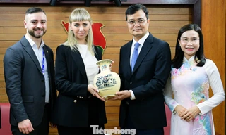 Bí thư thứ nhất Trung ương Đoàn tiếp đoàn đại biểu Lớp bồi dưỡng cán bộ cấp cao của LB Nga