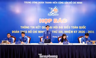 Đưa Nghị quyết Đại hội XIII vào cuộc sống: Nhanh chóng cụ thể hóa bằng công trình, phần việc cụ thể