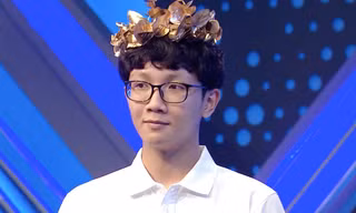 Nam sinh Hà Nội giành vòng nguyệt quế Đường lên đỉnh Olympia với điểm số 300