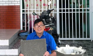 Bí thư Đoàn biến rác thải thuỷ tinh thành chậu cây, gạch lát vườn