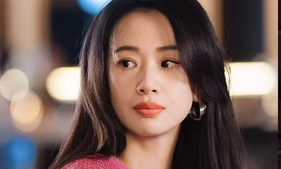 'Tiểu tam' gây sốt nhất