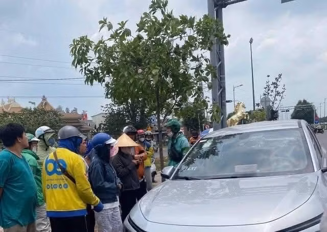 Phát hiện tài xế tử vong bất thường trong ô tô ở TPHCM