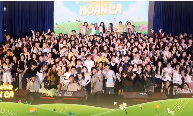 ‘Cùng nắng hoan ca’: Kết nối người trẻ với hoạt động cộng đồng