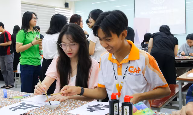 Tứ bất tử bước ra khỏi trang sách qua góc nhìn sinh viên